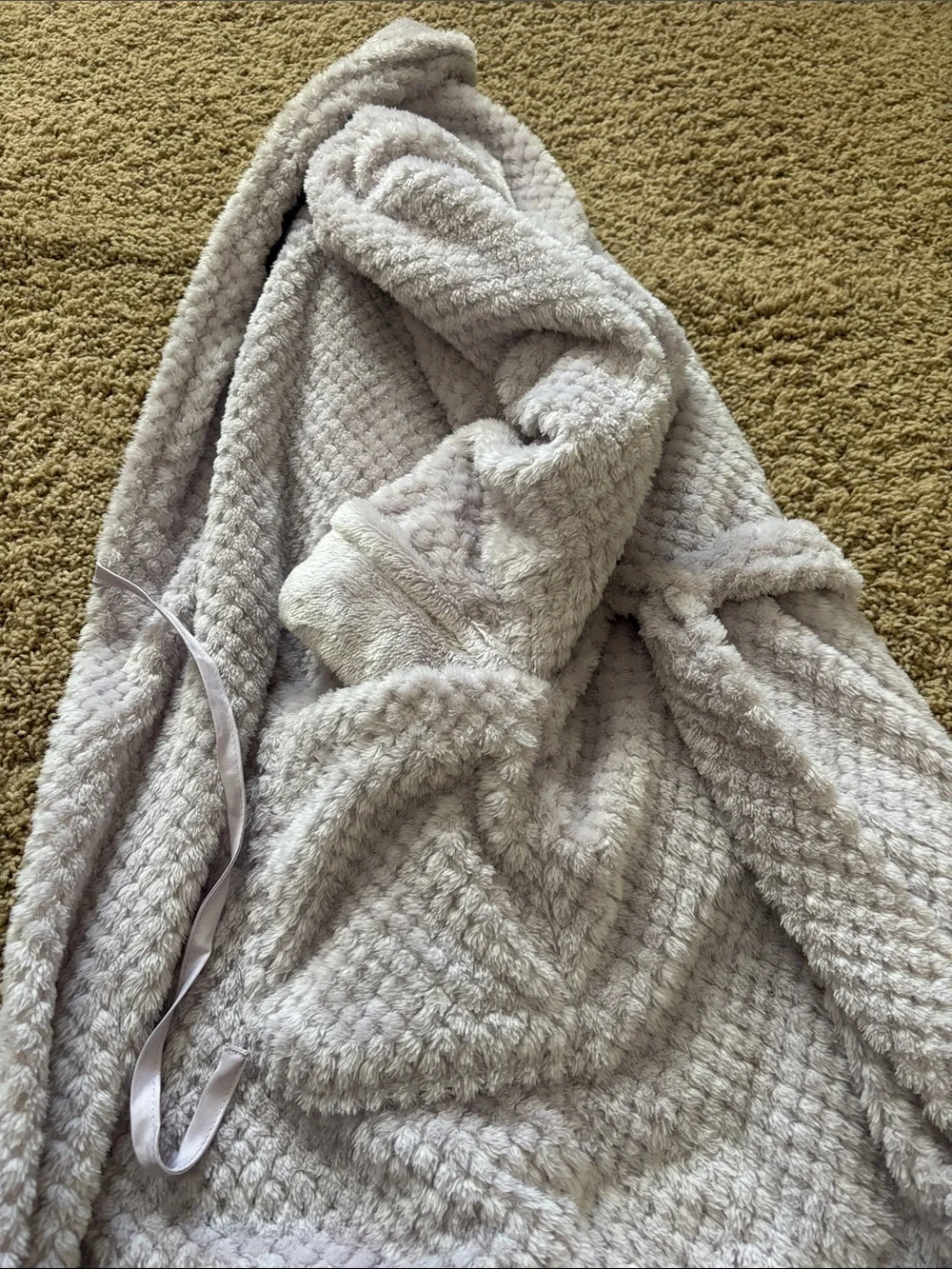 Midnight by Carole Hochman Plush Kids Bath Robe in Light Gray